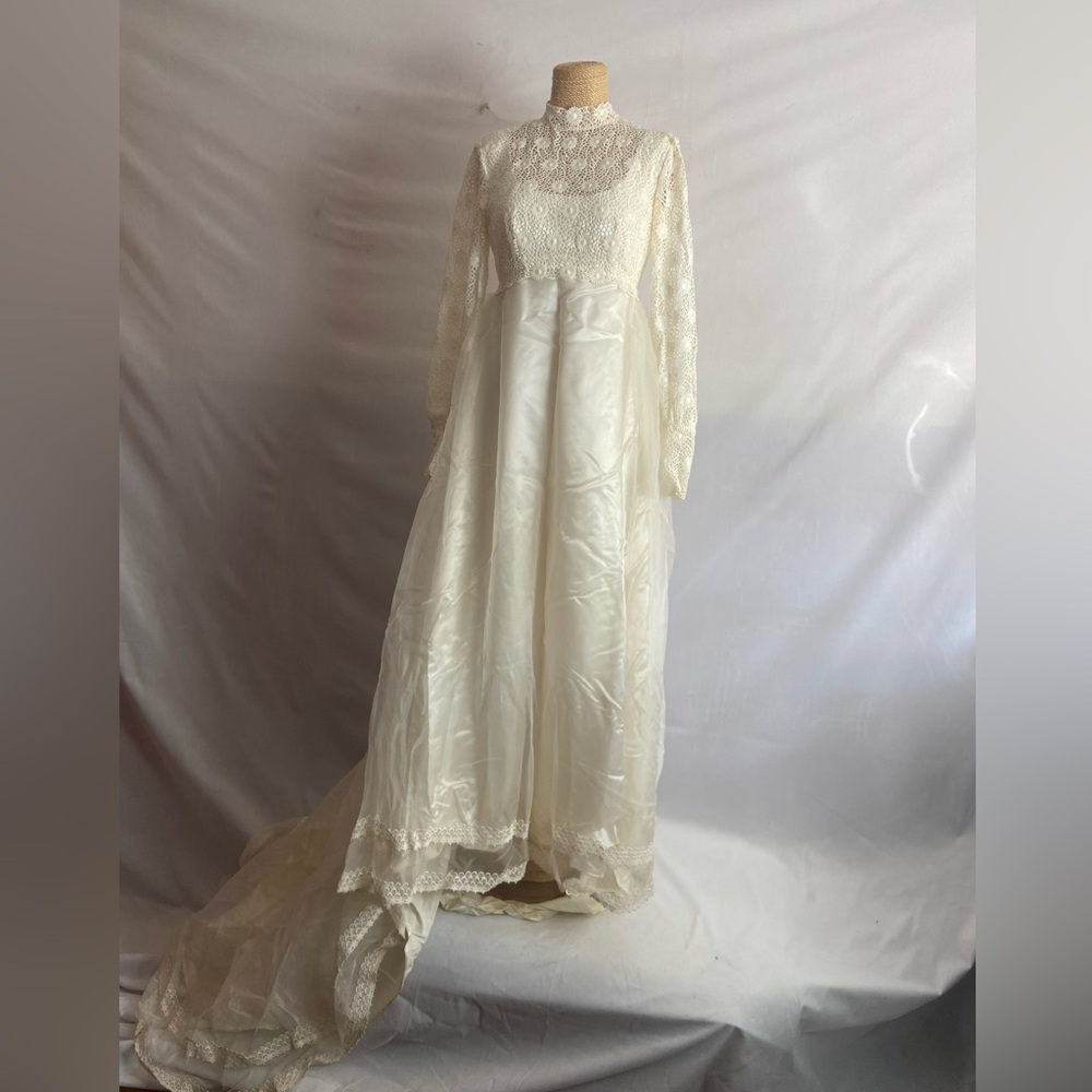 70s Cream Wedding Dress - small